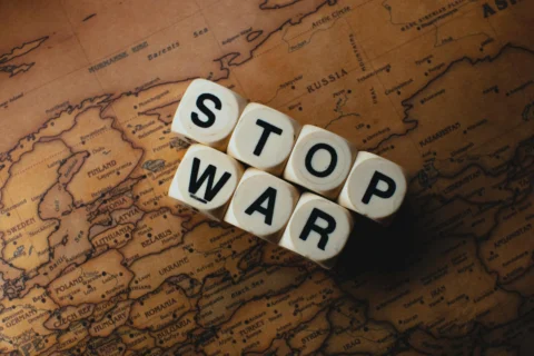 Guerres par procuration : comment les grandes puissances combattent sans combattre