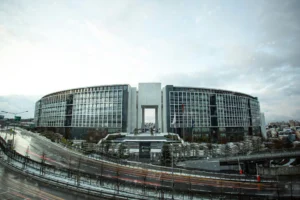 Big Tech regulatory capture strategy: silicon valley companies eliminating competition through regulatory compliance