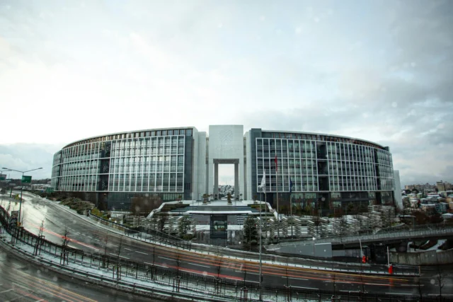 Big Tech regulatory capture strategy: silicon valley companies eliminating competition through regulatory compliance