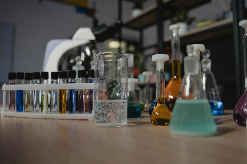 Responsables de l'administration Trump discutant des coupes budgétaires scientifiques