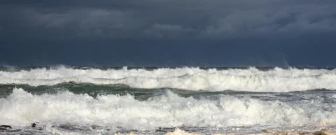 Ocean thermal inertia keeps Brest cold despite climate warming