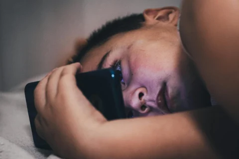 Las prohibiciones de redes sociales para adolescentes se extienden. ¿Pueden funcionar realmente?