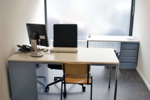 Die Institutionalisierung falscher Geständnisse: Wie Verhörmethoden das Gedächtnis manipulieren