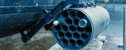 Aircraft-mounted multi-tube rocket pod