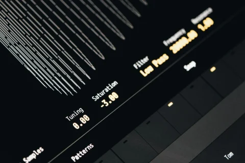 La Physique du Son : Comment le Marketing Psychoacoustique Influence Vos Décisions et Vos Achats
