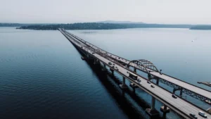 Visualization of physics of resonance showing wave interference patterns