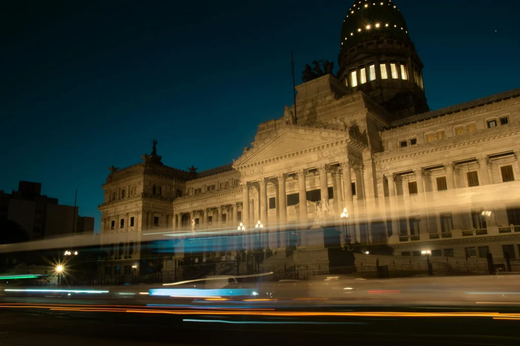 Argentine government building symbolizing sovereign debt default legal battles