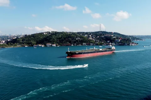 Bloqueo de Hormuz: ¿Qué pasa cuando los buques chinos intentan pasar?