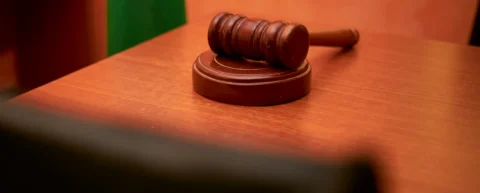 Courtroom gavel symbolizing Daubert standard failures in expert testimony