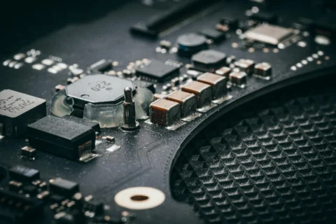 La doctrina del punto de estrangulamiento de semiconductores: por qué los controles de exportación de Washington impulsan un Internet dividido