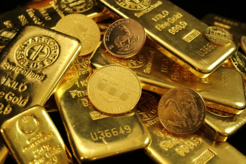 Historia del patrón oro: por qué seguimos romantizando un sistema monetario fallido