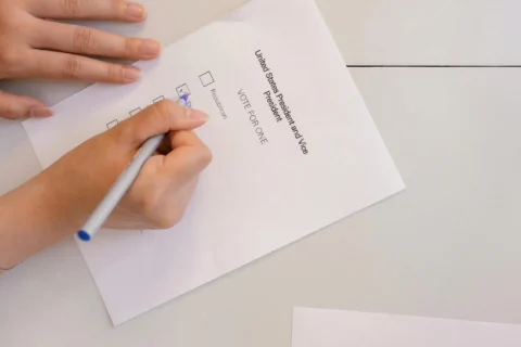 Die Mathematik des Gerrymandering: Wie geometrische Manipulation die repräsentative Demokratie zerstört