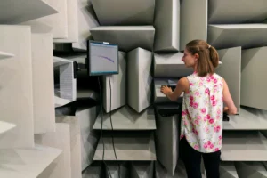 Sound Wave Physics: How Vibrations Travel, Bounce, and Bend