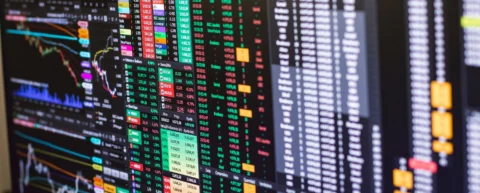 Market concentration chart on trading screens for S&P 500 analysis